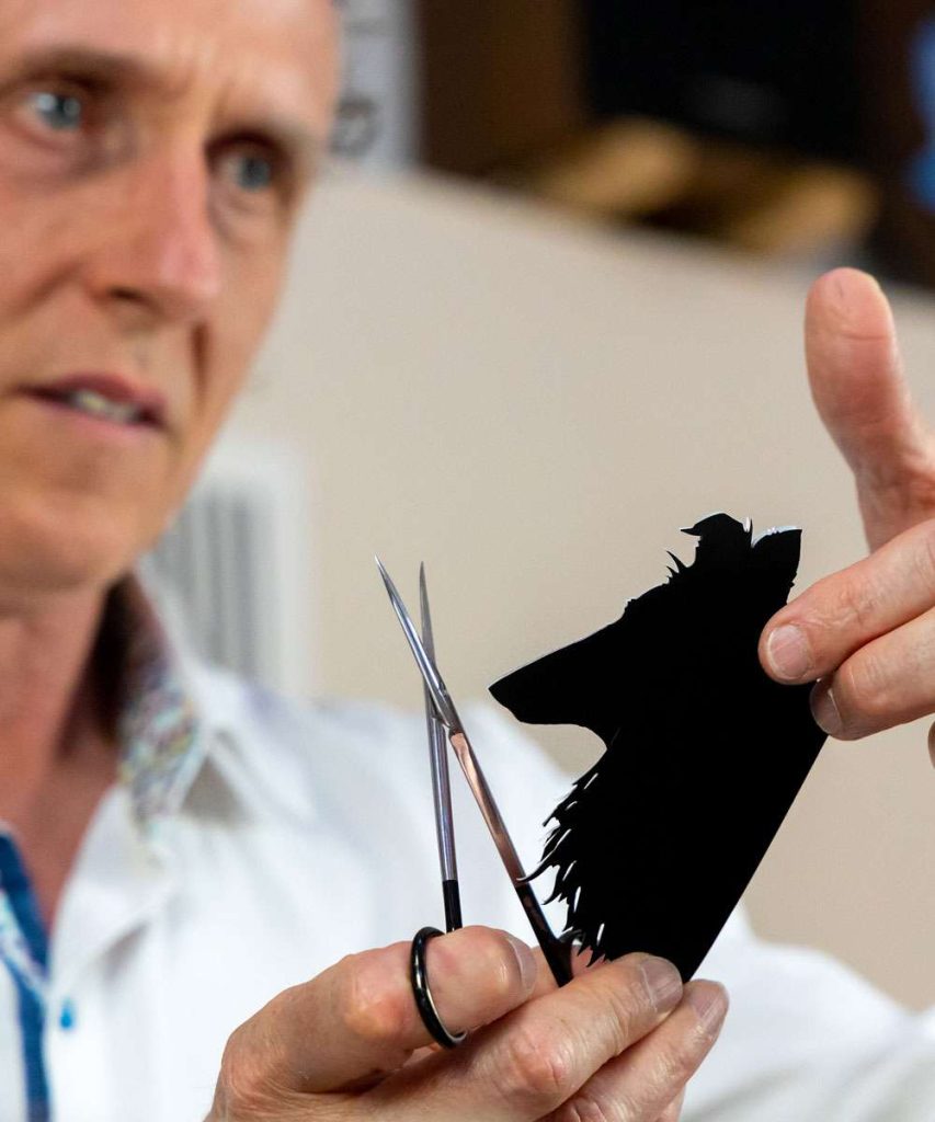 Bu görselin Alt özniteliği boş. Dosya adı: zoom-studio-collie-silhie-charles-burns-grifons-853x1024.jpg